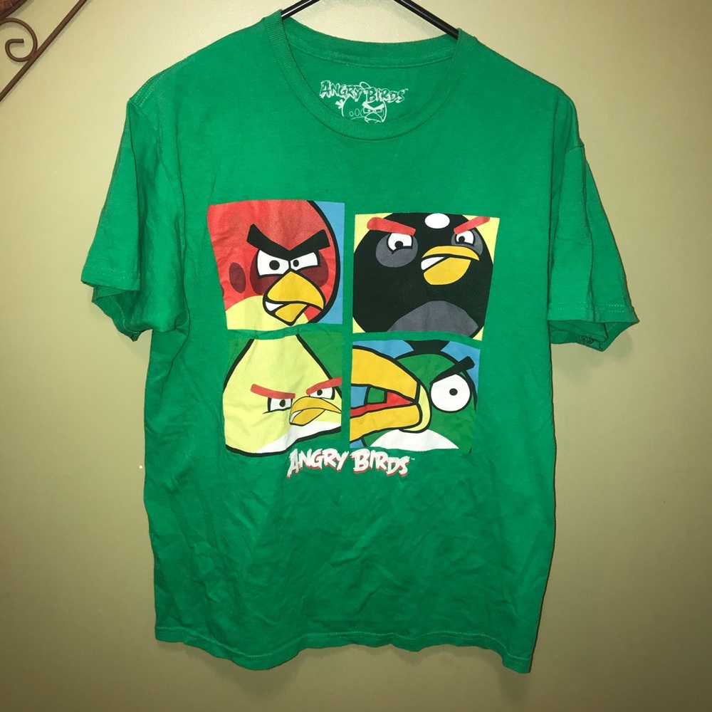 Angry bird green logo T-shirt size medium